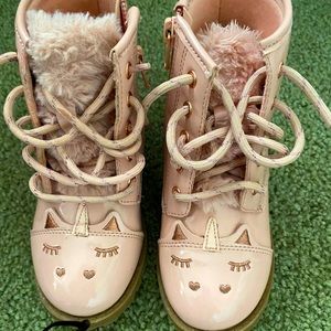 Girl size 9 boots